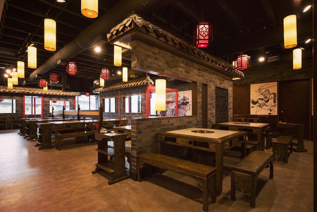 中(zhōng)式的火鍋店(diàn)裝(zhuāng)修設計風格