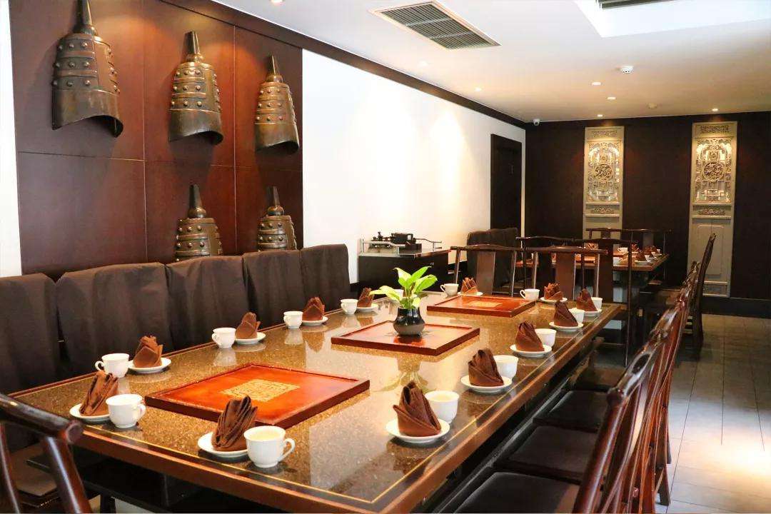 皇城老媽火鍋店(diàn)裝(zhuāng)修效果圖