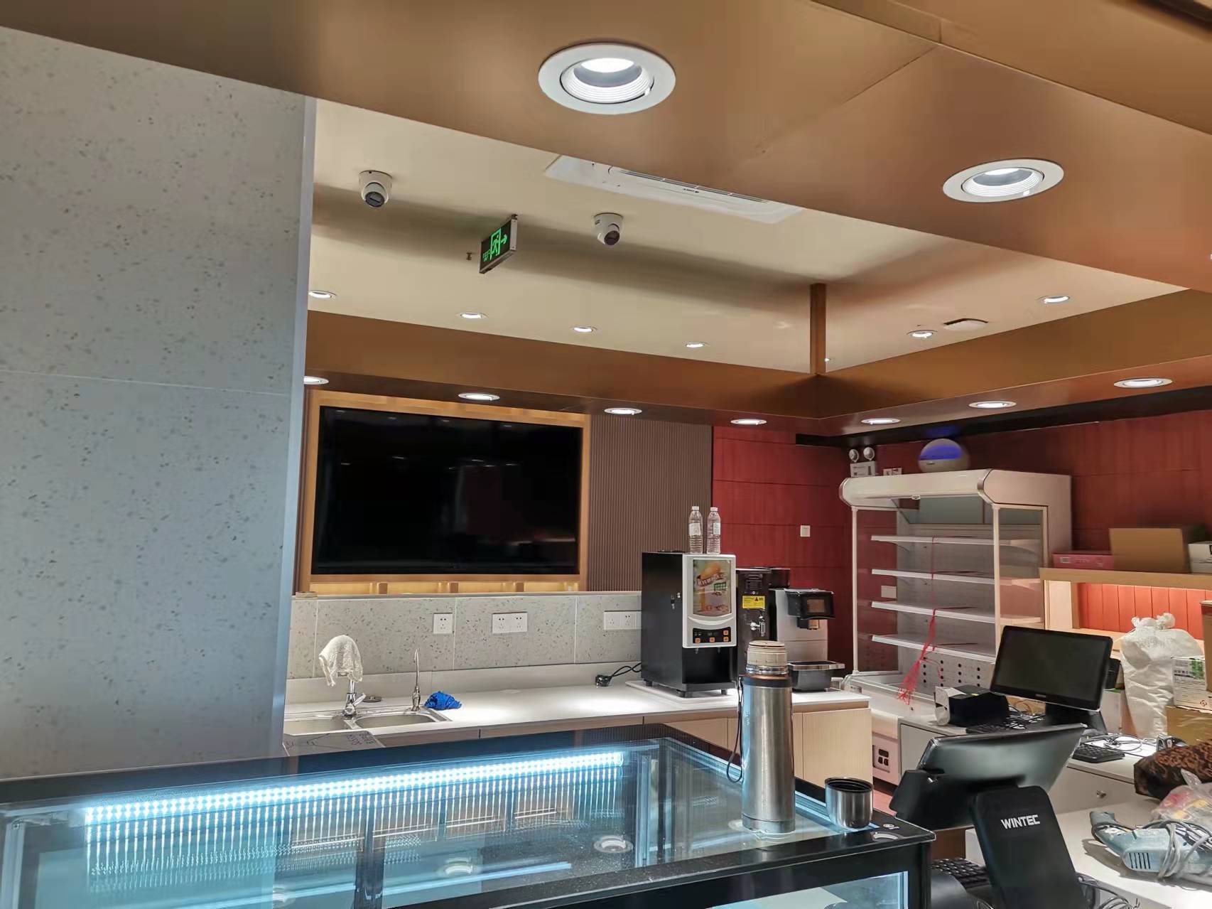 成都烘焙蛋糕店(diàn)鋪裝(zhuāng)修效果完工(gōng)實景圖