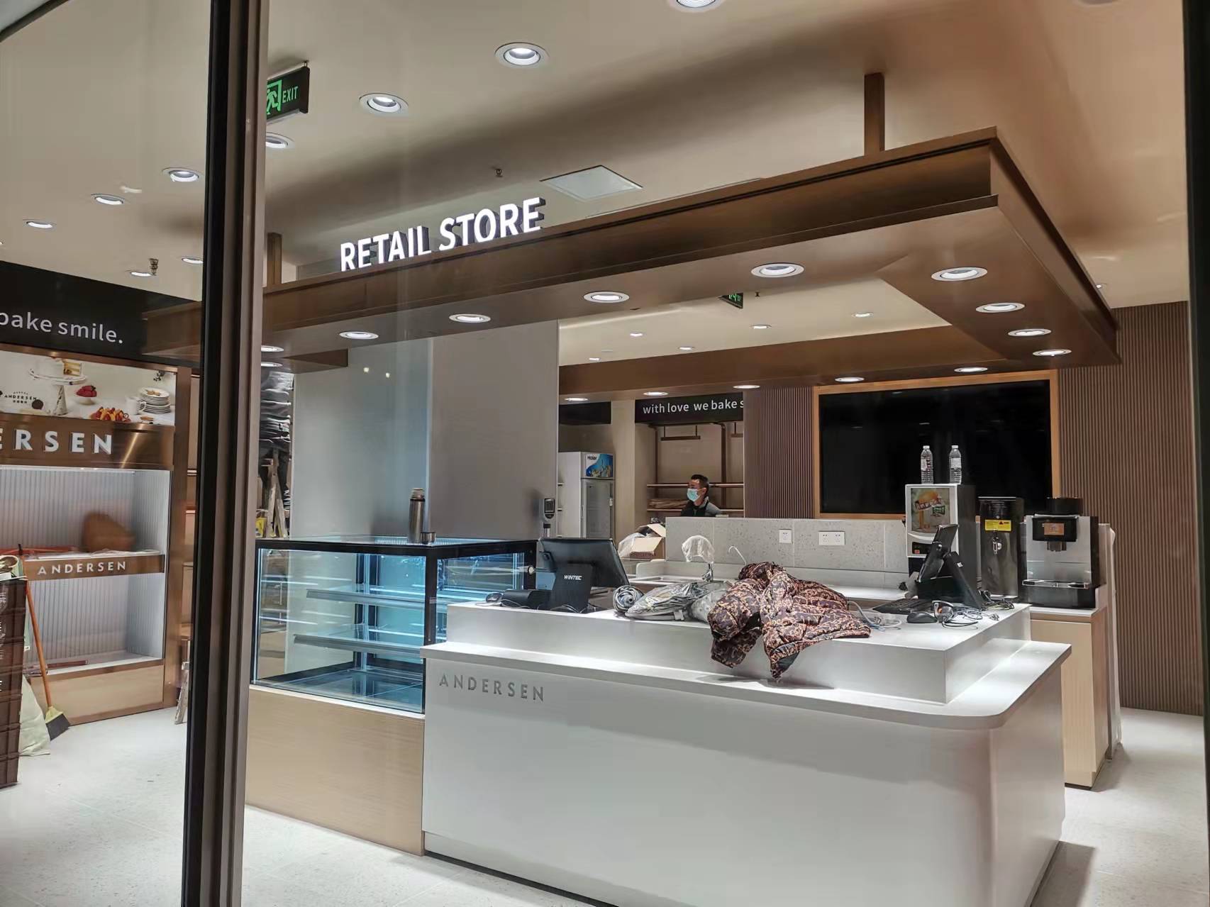 成都烘焙蛋糕店(diàn)鋪裝(zhuāng)修效果完工(gōng)實景圖
