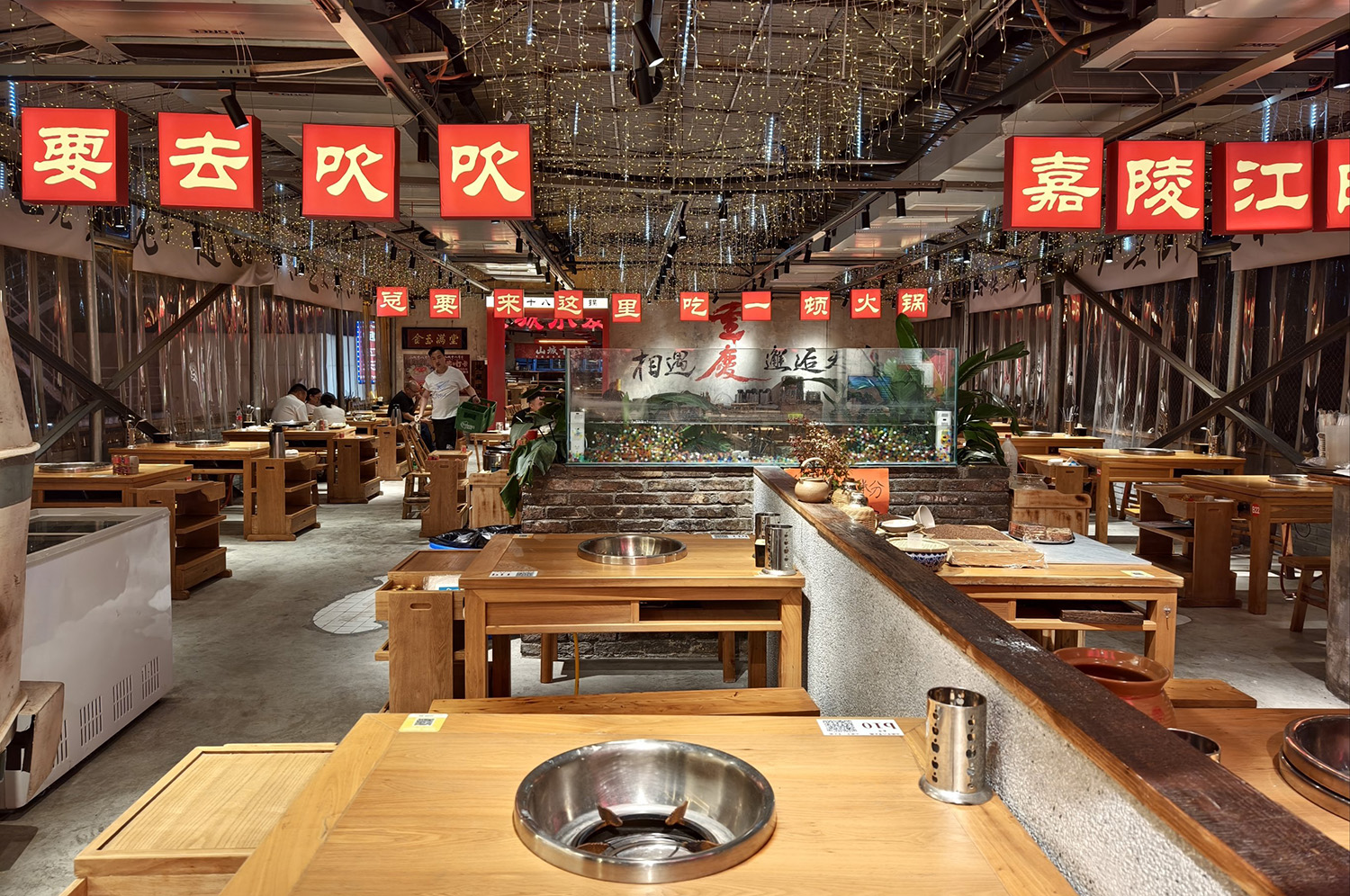 火鍋店(diàn)裝(zhuāng)修參考效果圖